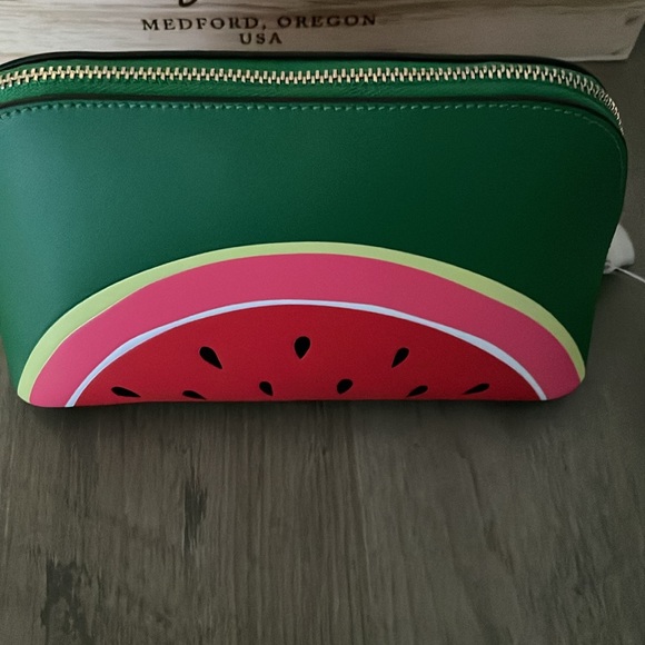 KATE SPADE “Limited Edition “ WATERMELON 🍉 Cosmetic bag - Picture 3 of 4